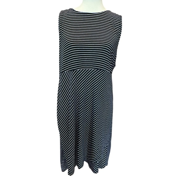 Striped Black and White Sleeveless Dress - Picture 2 of 6